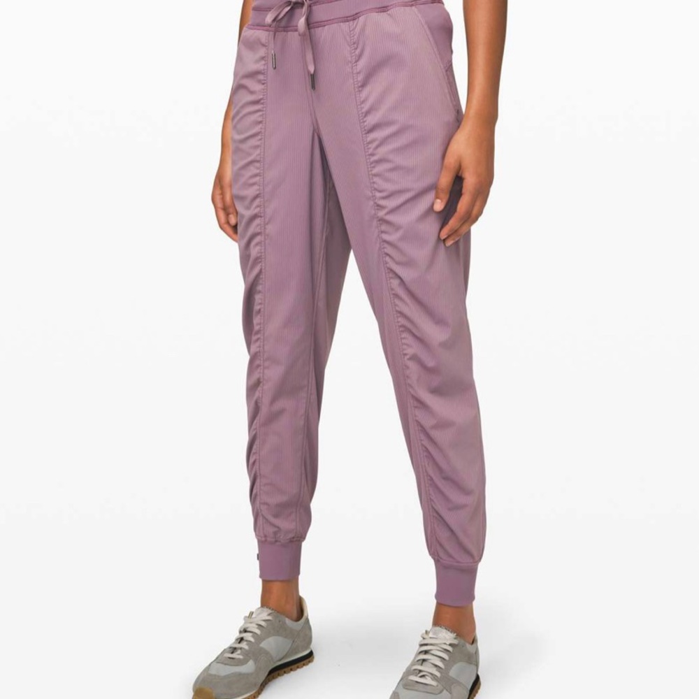 Lululemon dance joggers